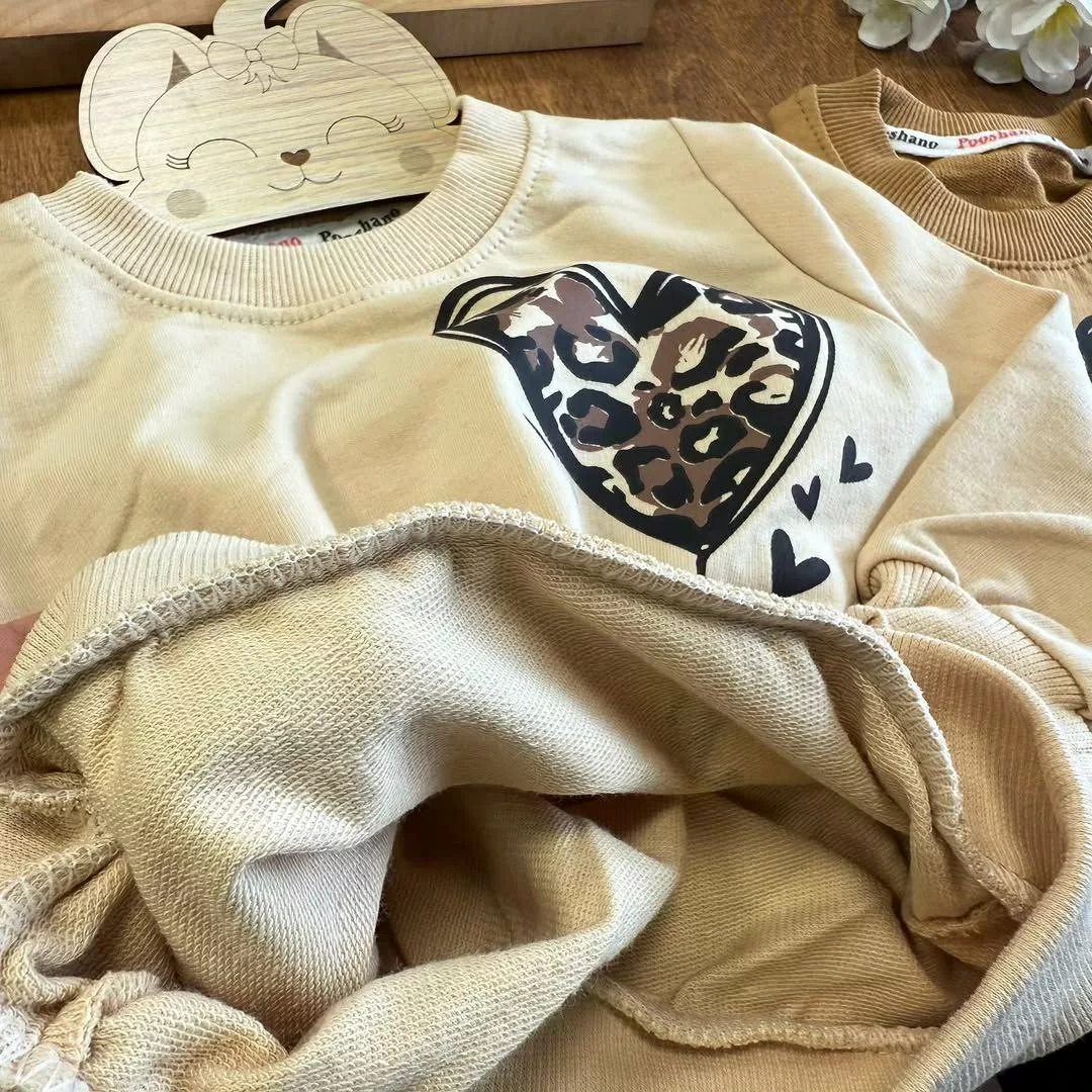 بلوز شلوار قلب بادکنکی پلنگی سایز ۳۵ تا ۵۰ کد ۵۶۱۶