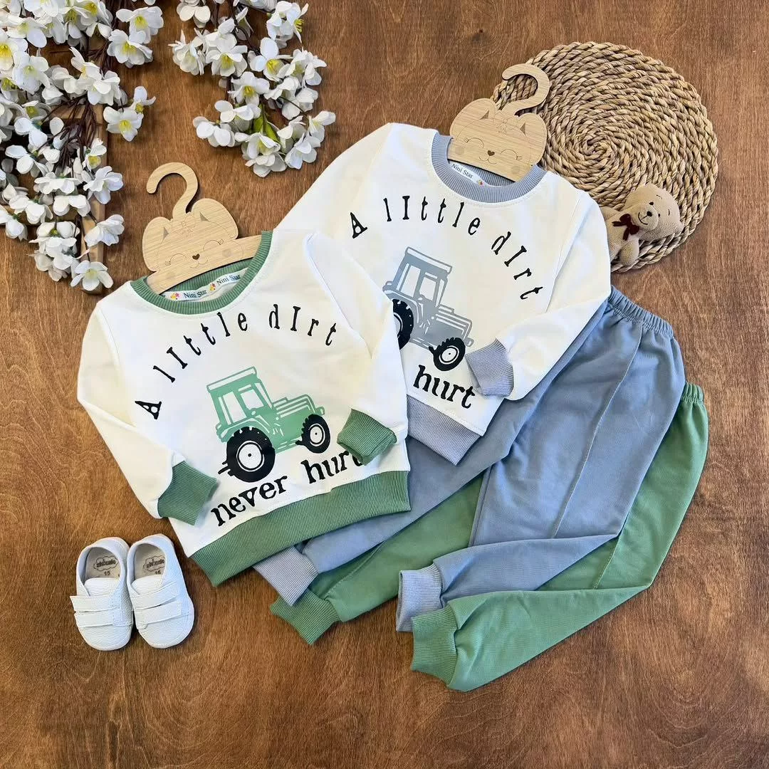 بلوز شلوار تراکتور never hurt سایز ۳۵ تا ۴۵ کد ۵۶۳۴