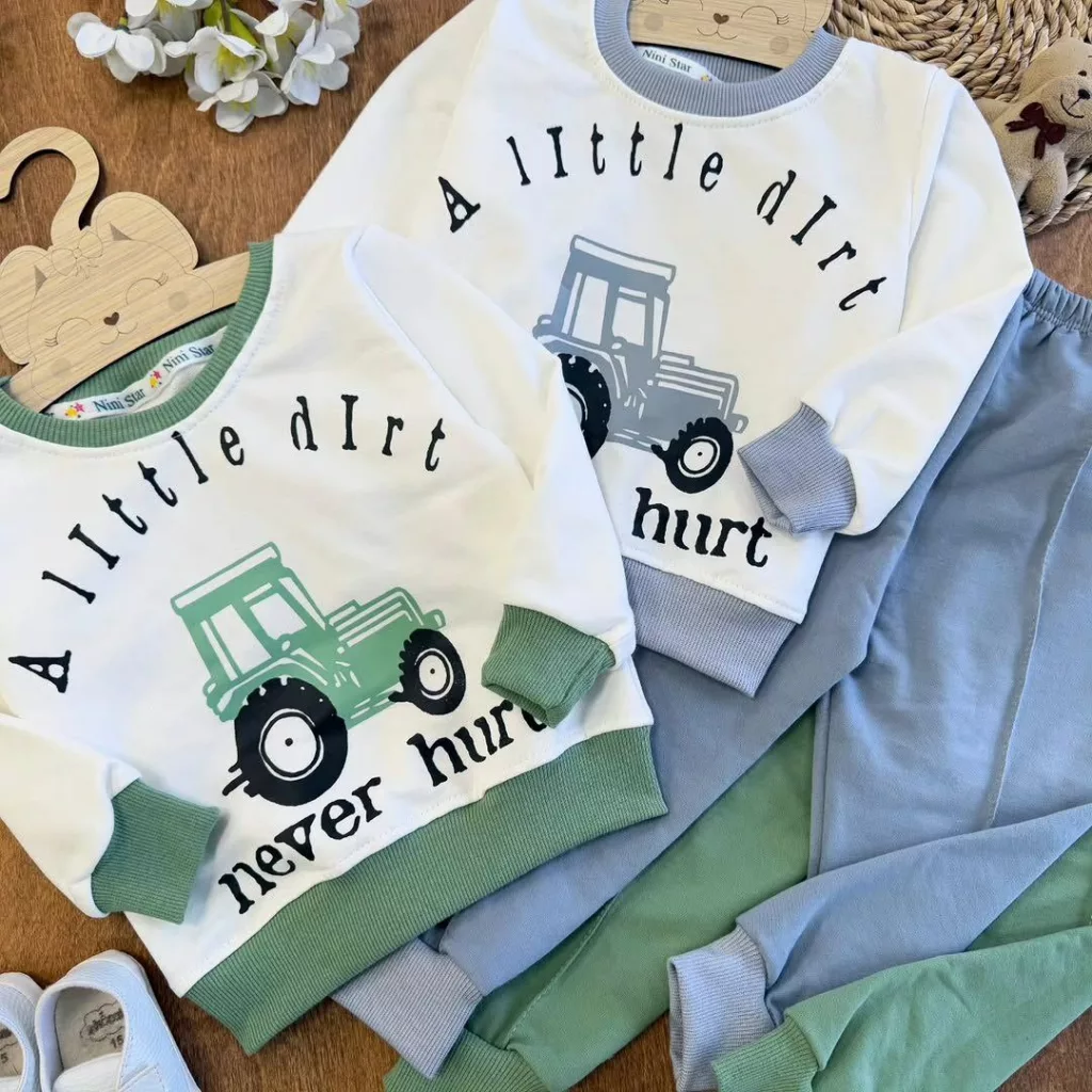 بلوز شلوار تراکتور never hurt سایز ۳۵ تا ۴۵ کد ۵۶۳۴