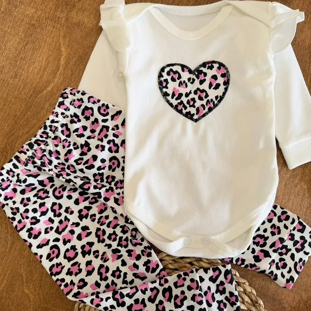 بادی شلوار پلنگی قلبی NS سایز ۱ تا ۳ کد ۵۶۷۲