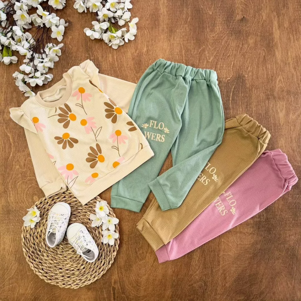 بلوز شلوار کبریتی طرح گل جدید سایز ۳۵،۴۰ کد ۵۶۸۶