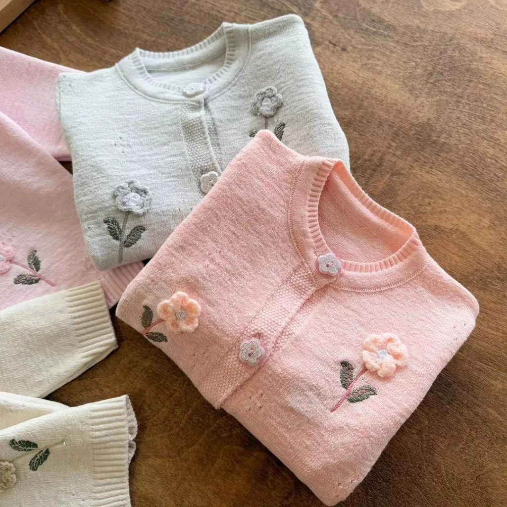 بافت گپ جلو باز گل برجسته سایز ۳۵ تا ۵۰ کد ۵۶۷۶