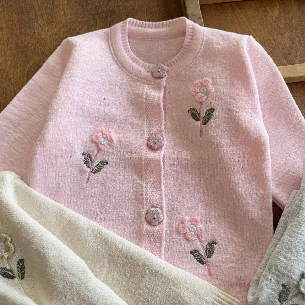 بافت گپ جلو باز گل برجسته سایز ۳۵ تا ۵۰ کد ۵۶۷۶