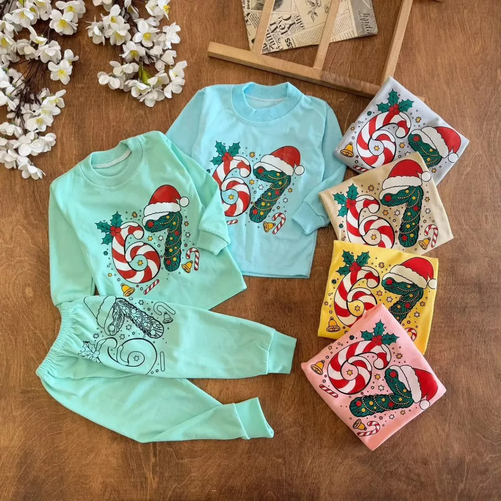 بلوز شلوار کریسمس 67 سایز ۴ تا ۶ کد ۵۶۷۹