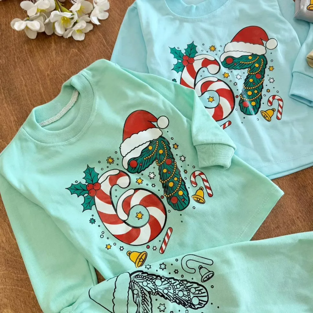 بلوز شلوار کریسمس 67 سایز ۴ تا ۶ کد ۵۶۷۹