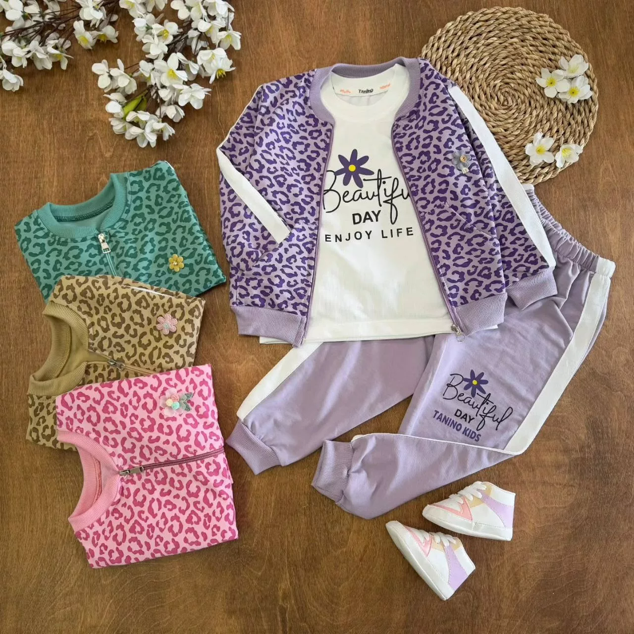 ست ۳ تکه سویشرت شلوار پلنگی گل برجسته سایز ۴۰،۴۵ کد ۵۶۹۳