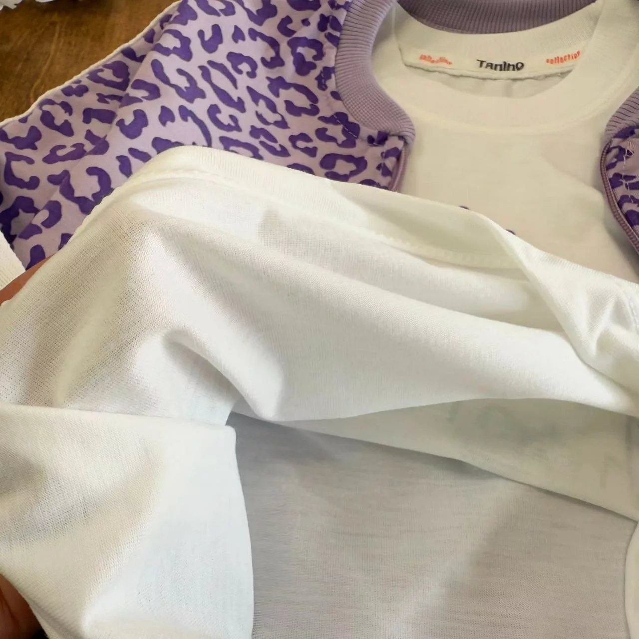 ست ۳ تکه سویشرت شلوار پلنگی گل برجسته سایز ۴۰،۴۵ کد ۵۶۹۳