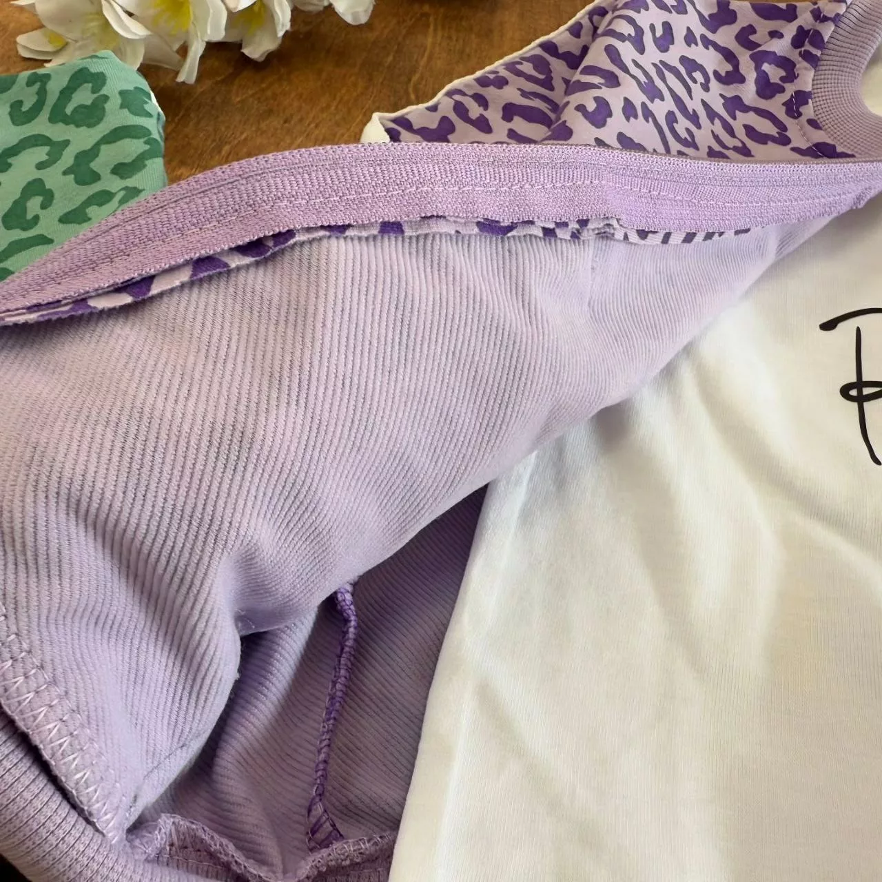 ست ۳ تکه سویشرت شلوار پلنگی گل برجسته سایز ۴۰،۴۵ کد ۵۶۹۳