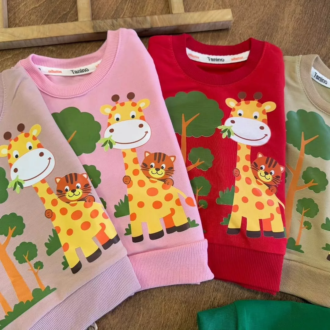 بلوز شلوار زرافه و گربه سایز ۳۰،۳۵ کد ۵۷۱۲