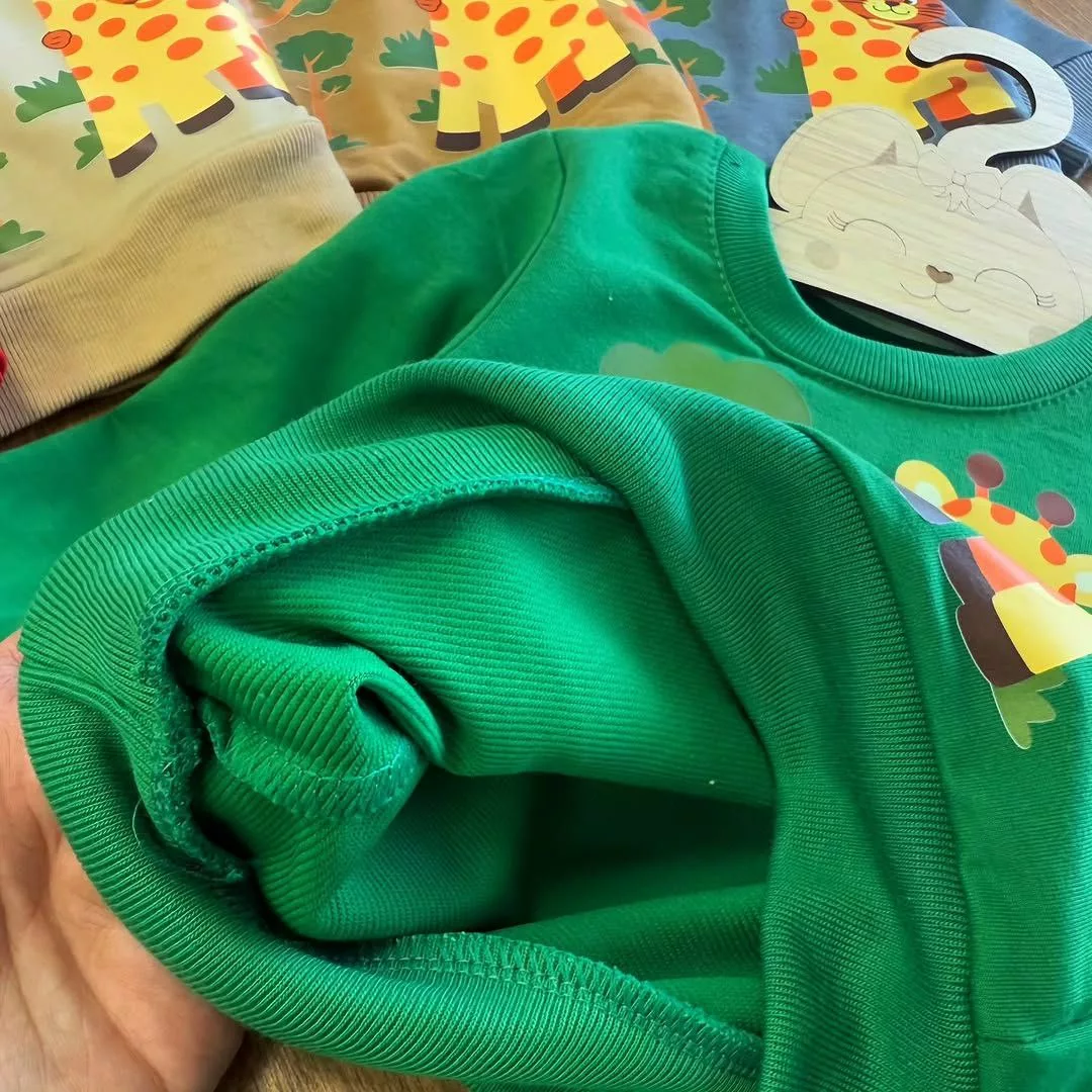 بلوز شلوار زرافه و گربه سایز ۳۰،۳۵ کد ۵۷۱۲