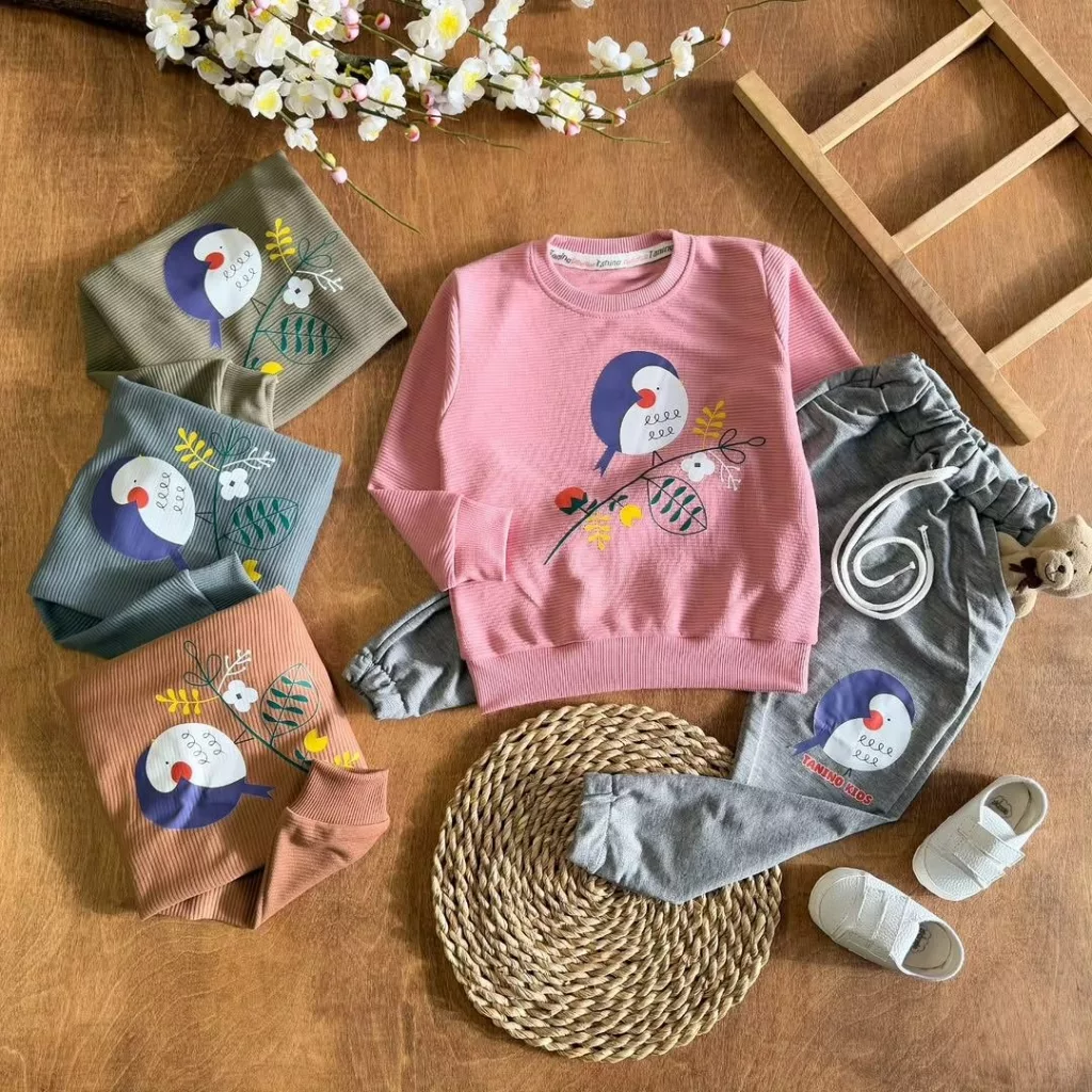 بلوز شلوار اتوبانی گنجشک و گل سایز ۴۰،۴۵ کد ۵۷۲۳