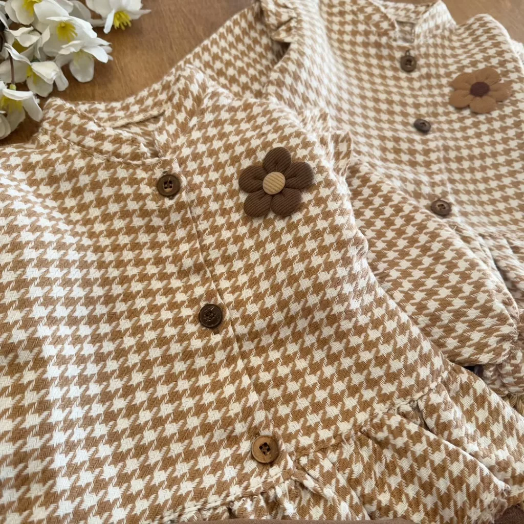 کت و شلوار دخترانه گل برجسته کد ۵۵۹۹