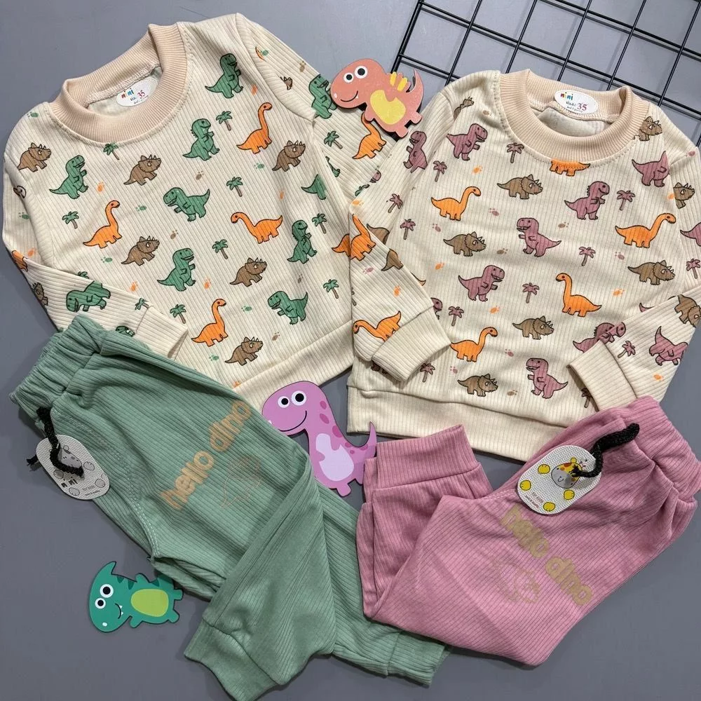 بلوز شلوار کبریتی تمام چاپ دایناسور سایز ۳۵،۴۰ کد ۵۷۹۲