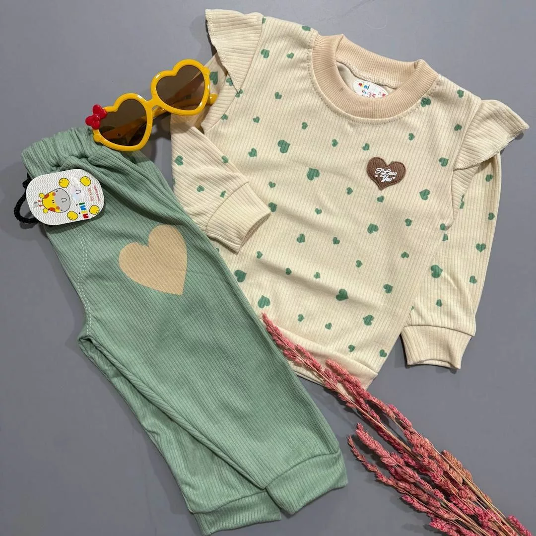 بلوز شلوار کبریتی تمام چاپ قلب سایز ۳۵،۴۰ کد ۵۷۹۳