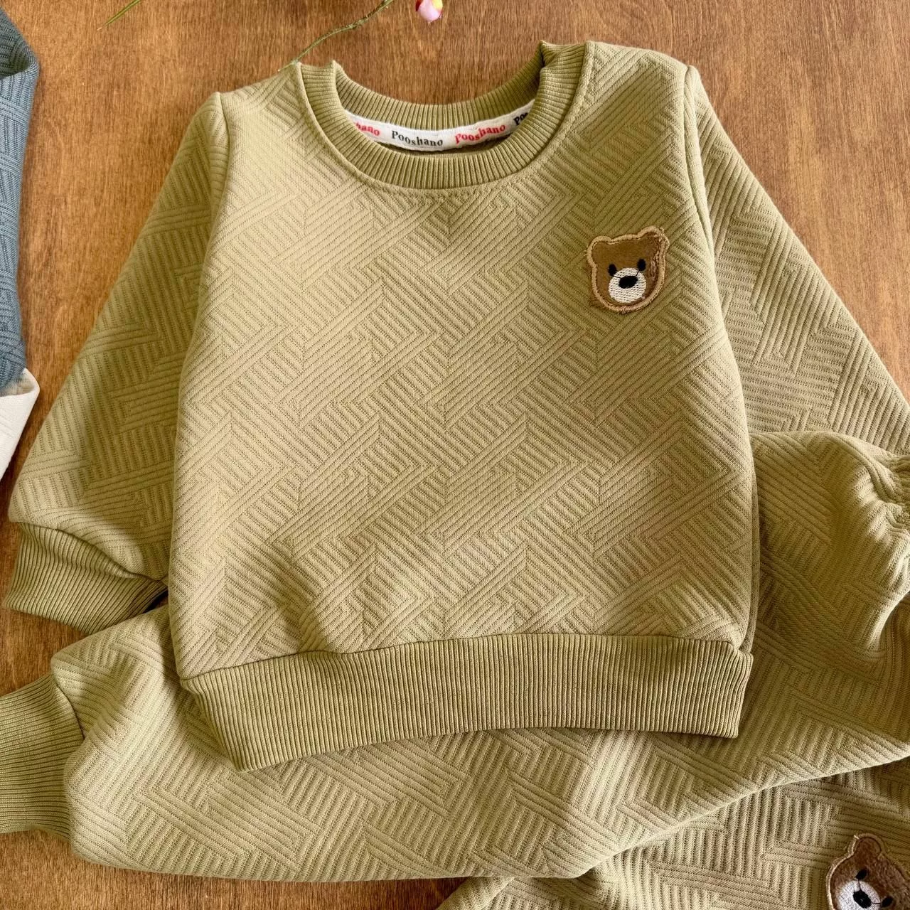 بلوز شلوار ژاکارد راه راه سایز ۳۵ تا ۴۵ کد ۵۷۹۹