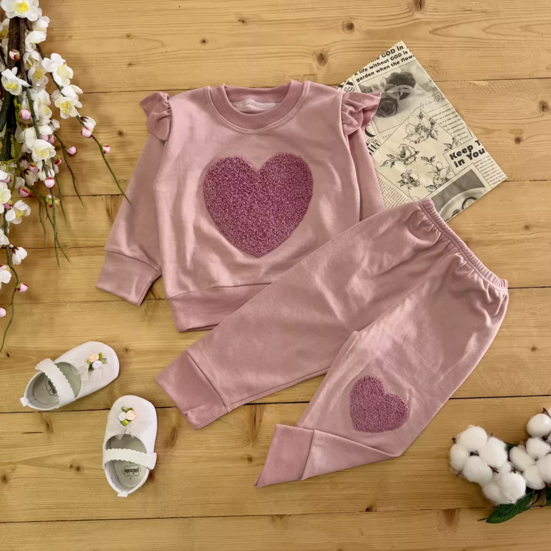 بلوز شلوار کالباسی طرح قلب پولیشی کد 5765