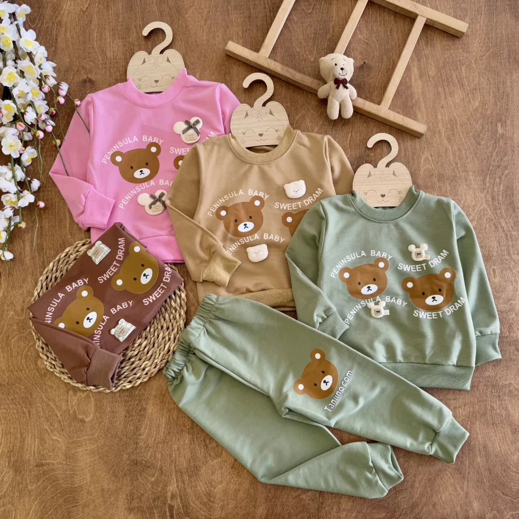 سایز 50: قد بلوز 49 پهنا 36 قد شلوار 71 فاق 23 سایز 55: قد بلوز 52 پهنا 40 قد شلوار 83 فاق 27