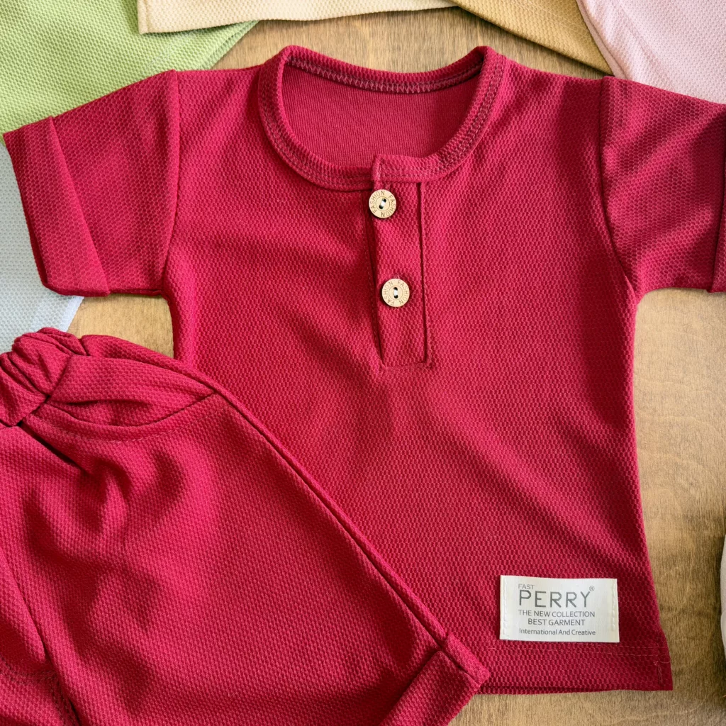 تیشرت شلوارک بیسکویتی دکمه دار perry سایز 1 تا 3 کد 5786