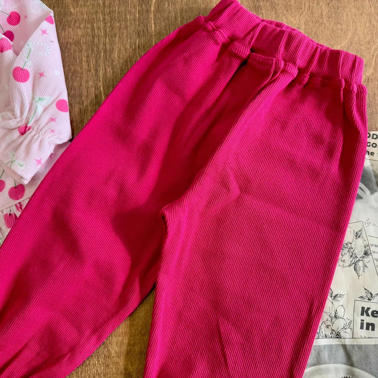 مانتو شلوار مخمل هددار آلبالو (سرخابی) کد 3875