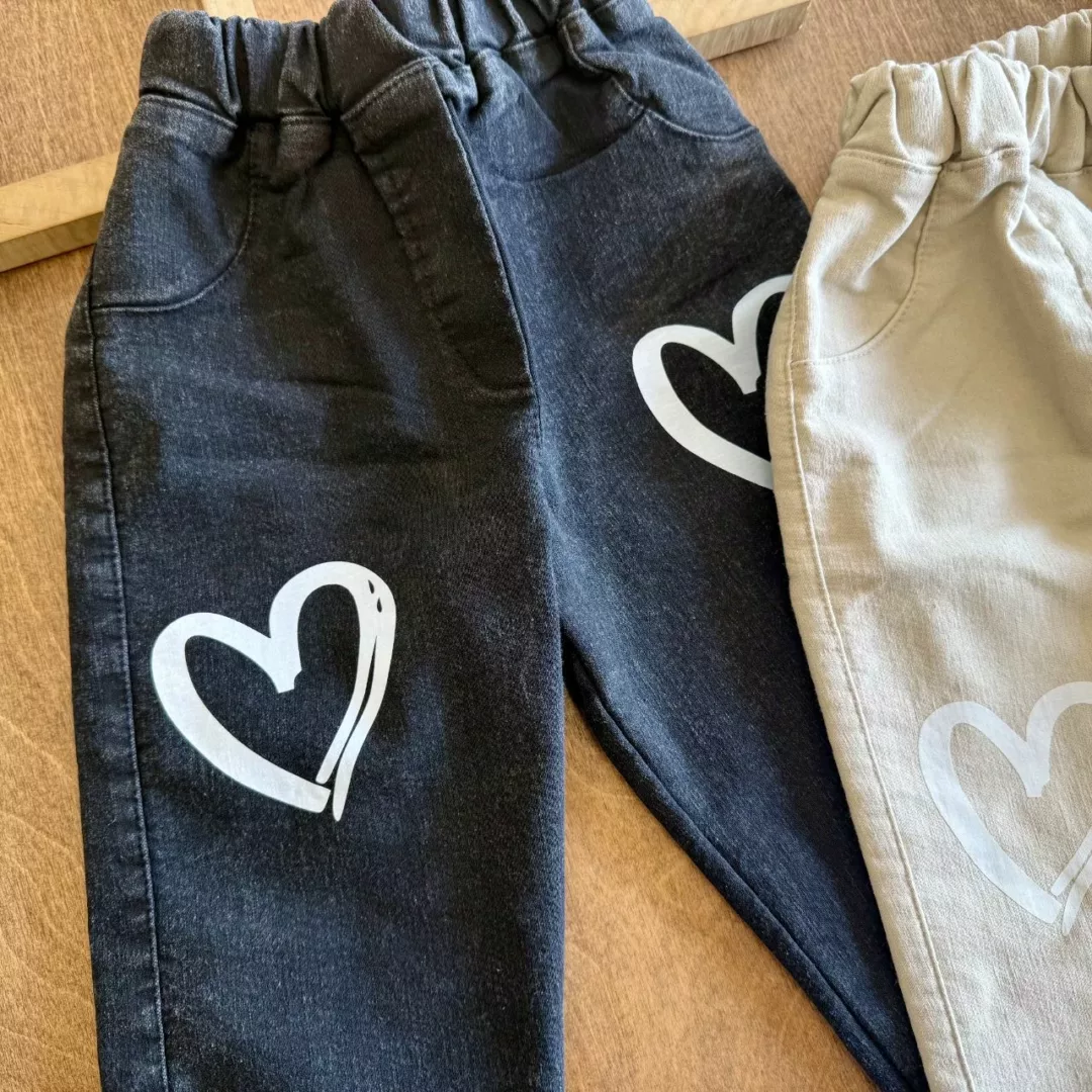 شلوار لی طرح قلب سایز 50 تا 70 کد 5866