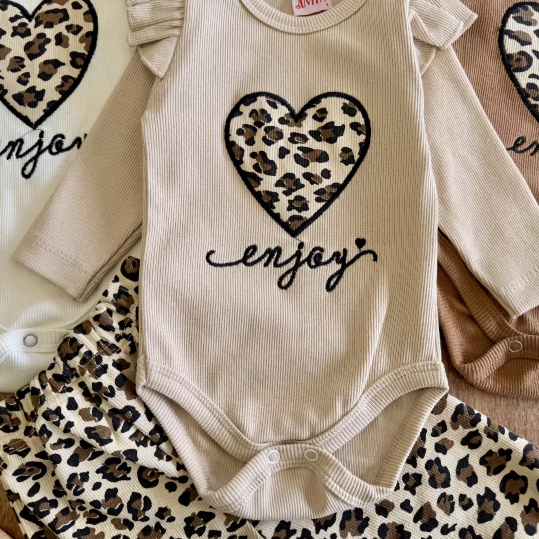 بادی شلوار پلنگی (هددار) قلبی ۴ سایز کد ۵۸۰۵