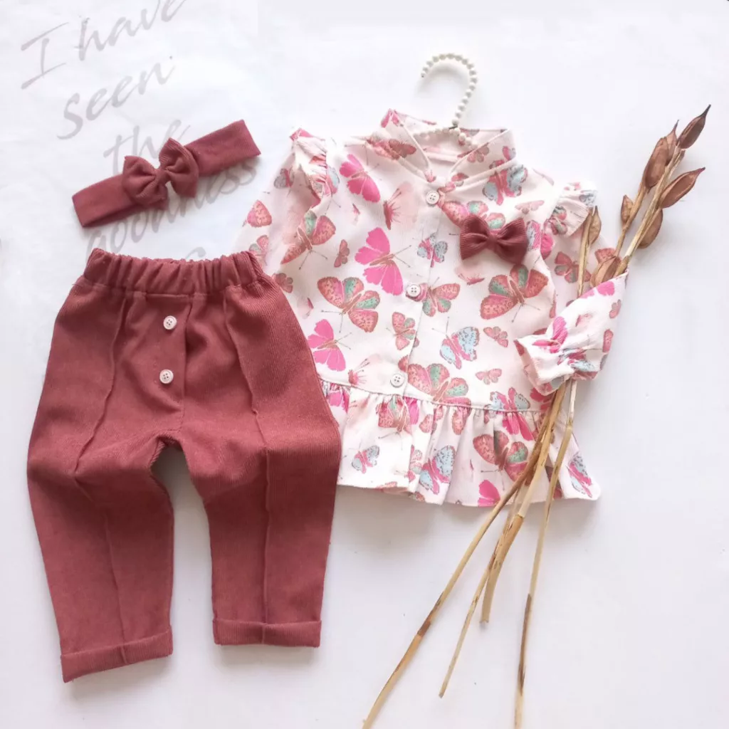 مانتو شلوار مخمل هددار طرح پروانه کد ۵۷۲۸