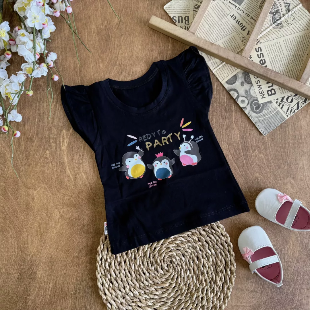 تاپ تک مشکی پنگوئن سایز 35،40 کد 6171