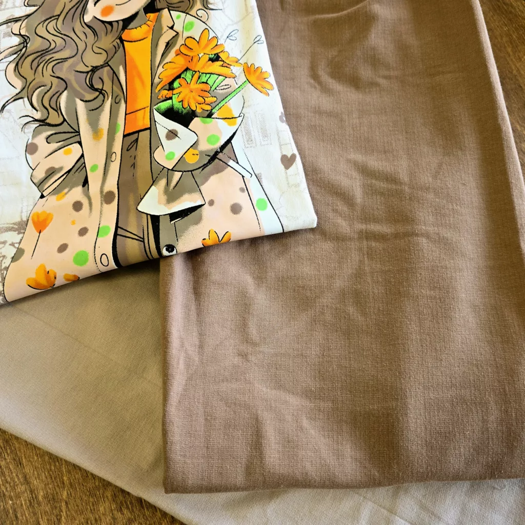 تیشرت شلوار دخترک گل به دست سایز 60،65 کد 6429