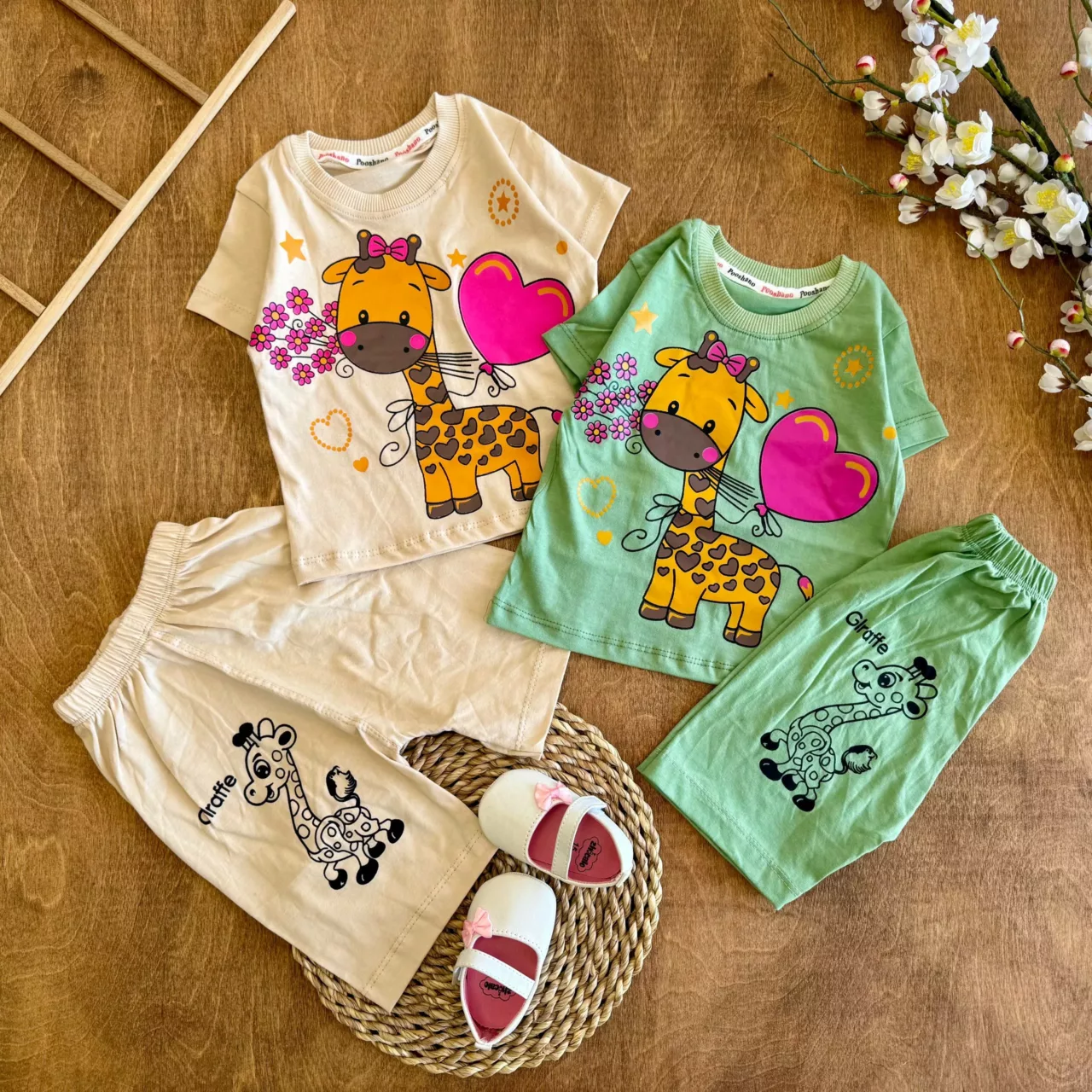 تیشرت شلوارک زرافه و قلب بادکنکی سایز 35 تا 50 کد 6556
