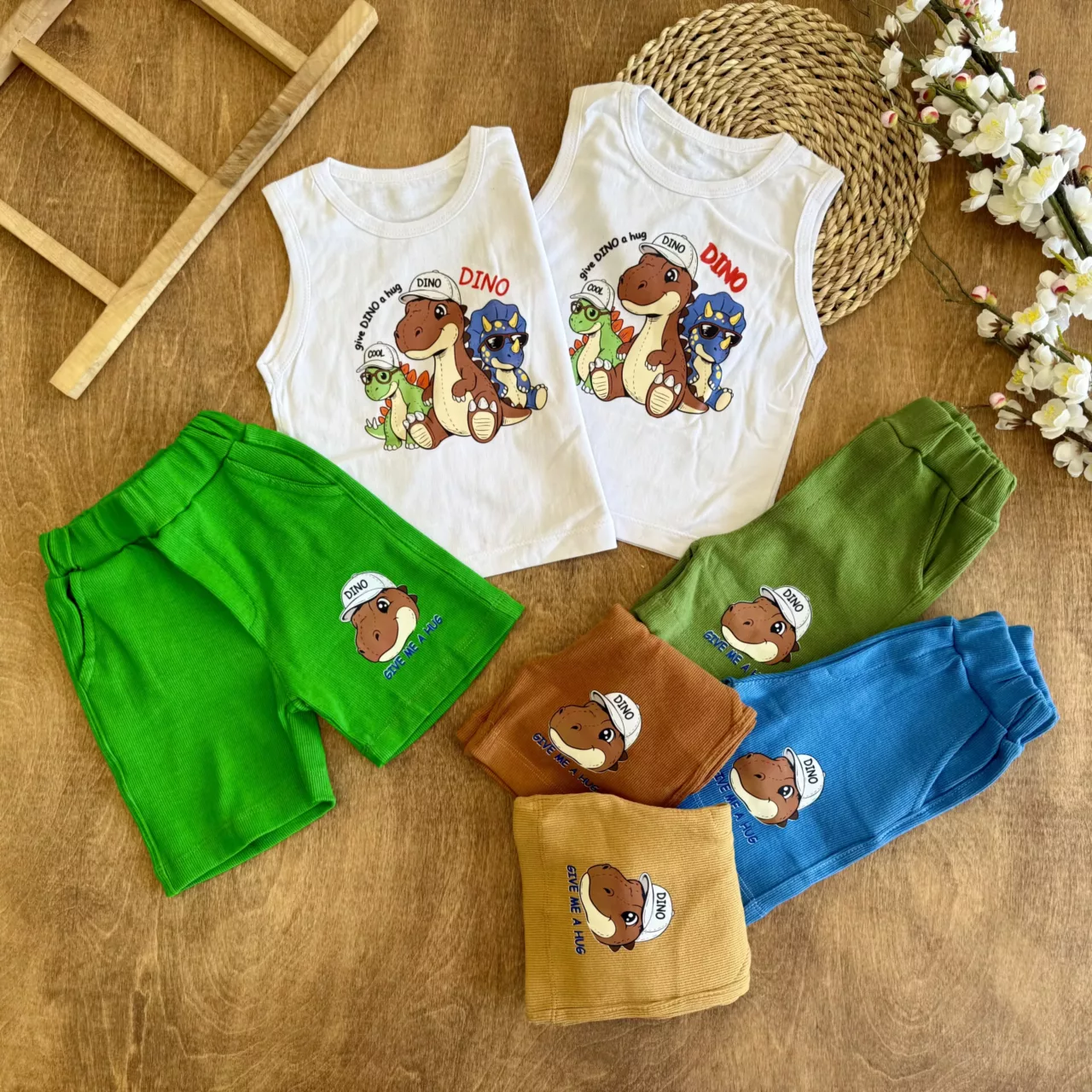 تاپ شلوارک سه دایناسور Dino سایز 35 تا 45 کد 6713