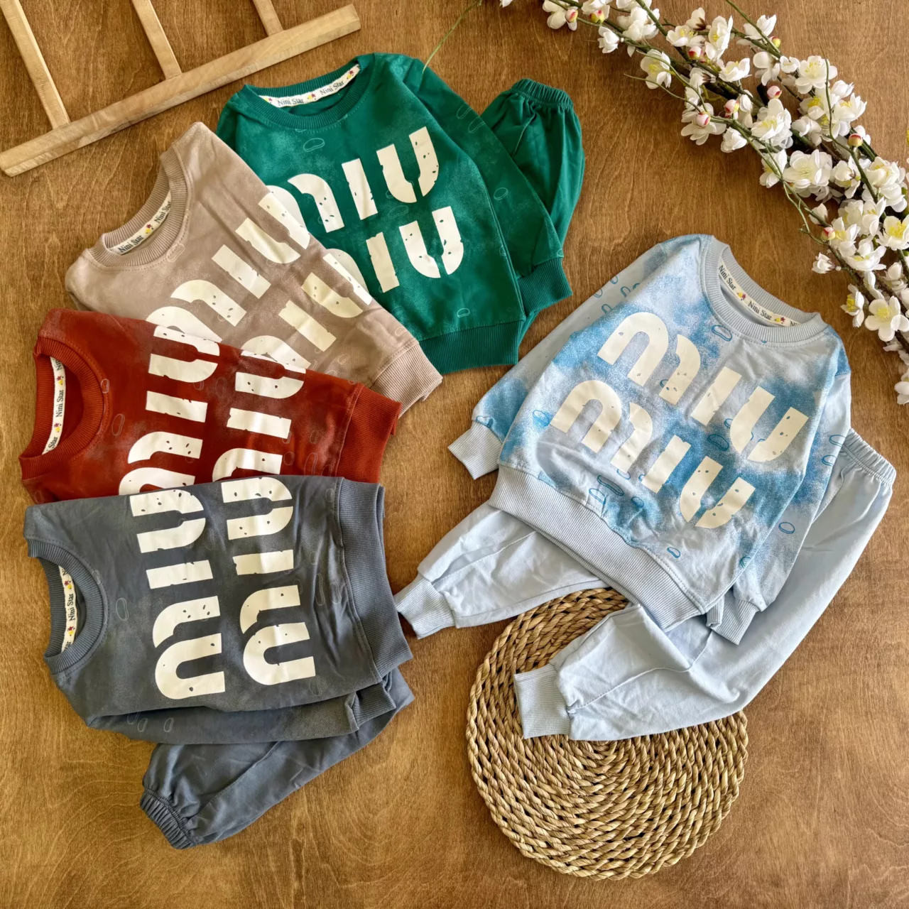 بلوز شلوار miu miu (NS) سایز 35 تا 45 کد 6860