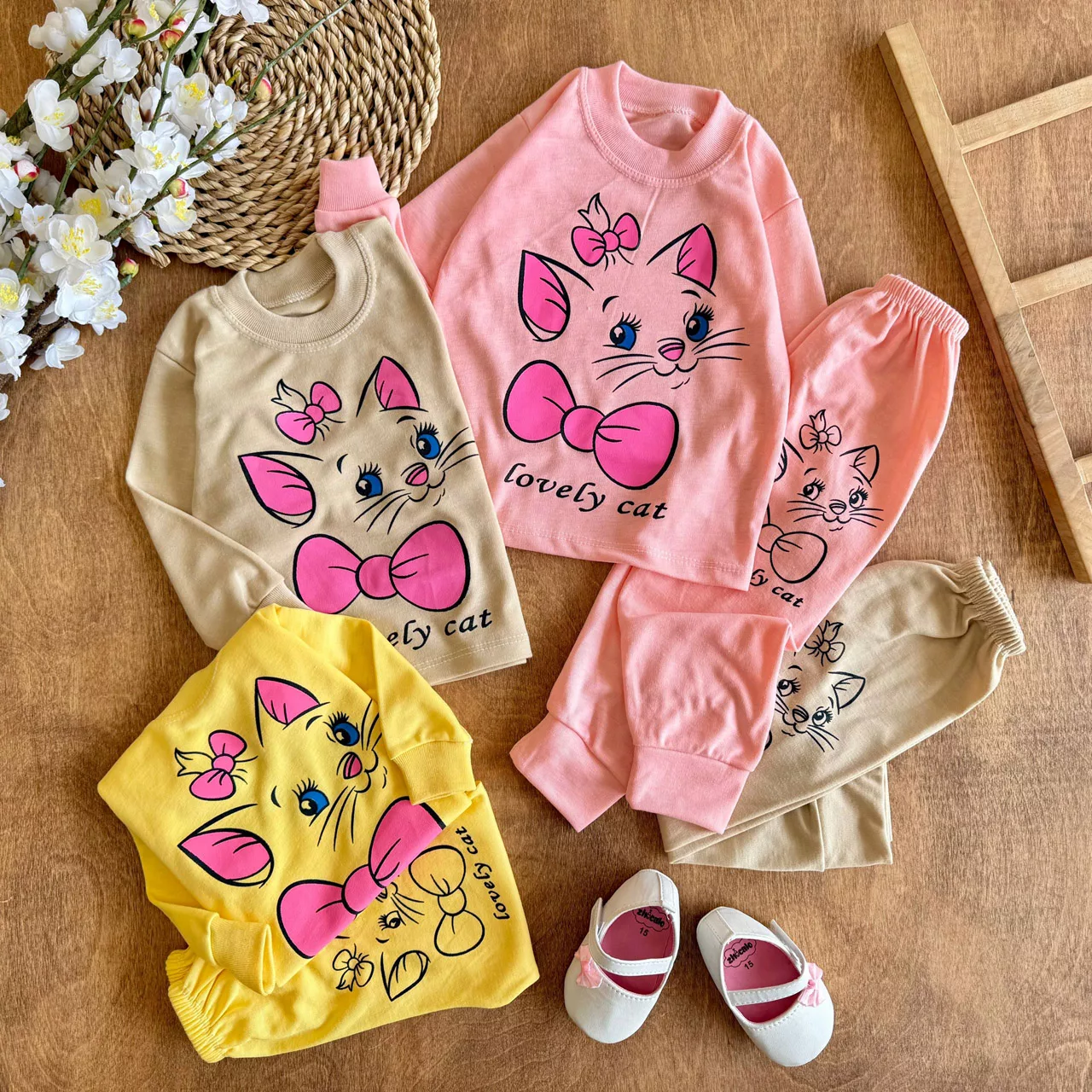 بلوز شلوار پیشی پاپیونی Lovely Cat سایز 4 تا 6 کد 6980