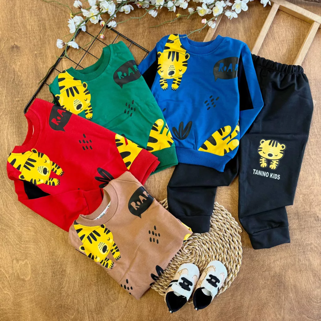 بلوز شلوار ببر Roar سایز 35 تا 45 کد 7069